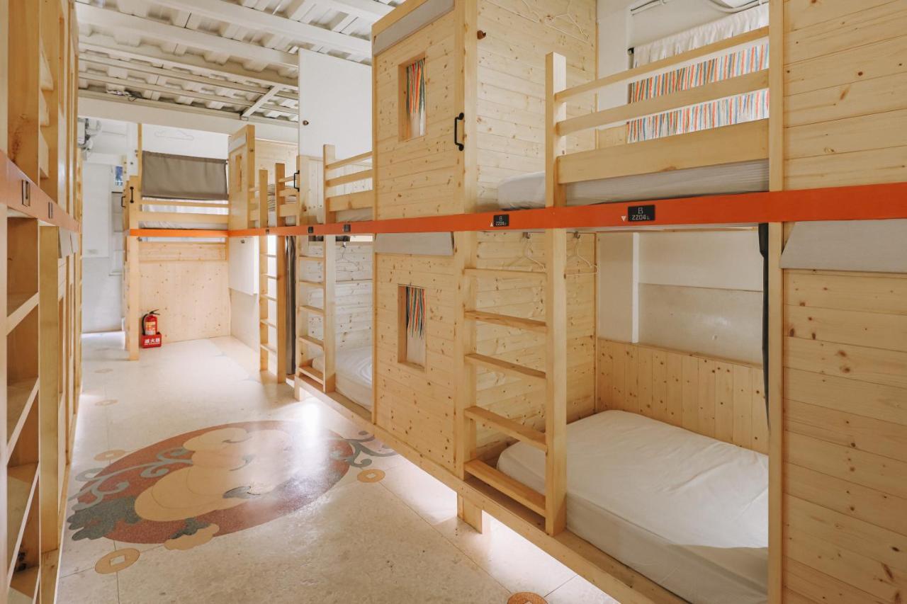 阿信輕旅 Apartment ไถหนาน ภายนอก รูปภาพ